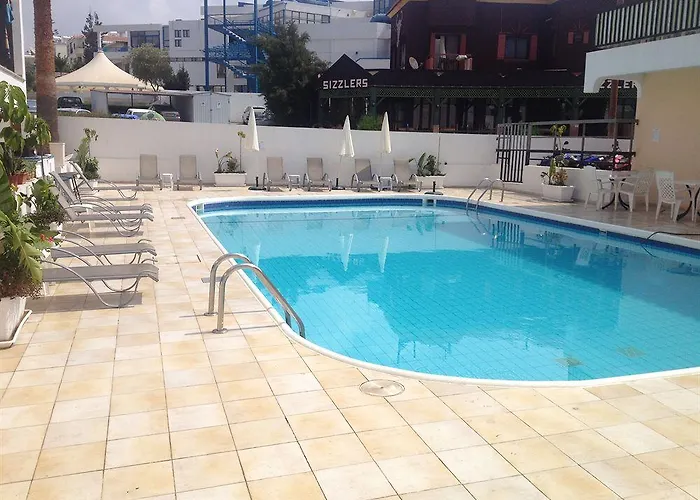 Lägenhetshotell Sea Cleonapa 3*